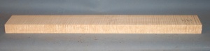 Curly maple quarter sawn guitar neck blank type Ffb strong figure no 561