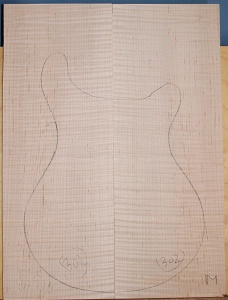 Curly maple guitar top type ' B'  medium figure number 302